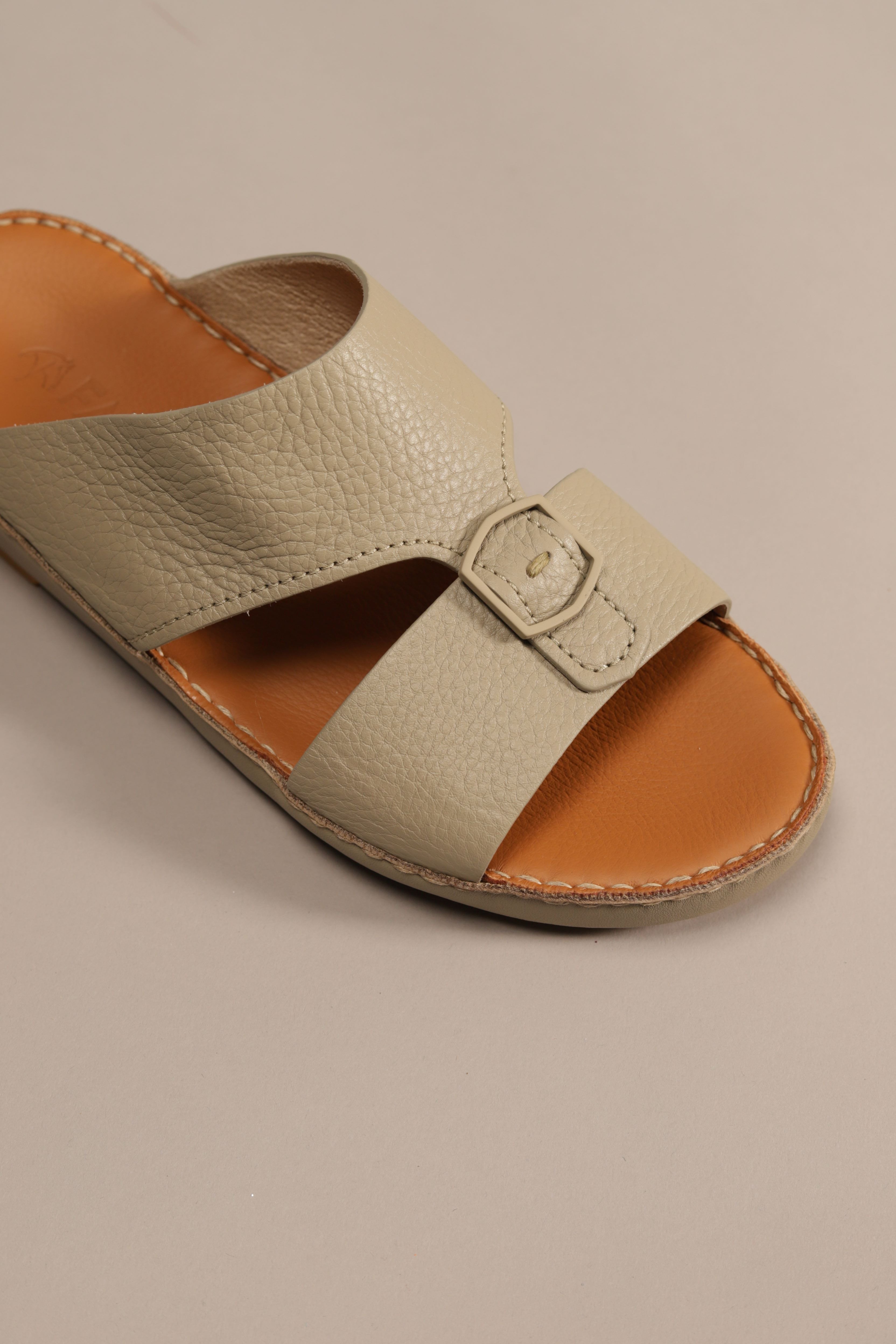 F 3263 Trotter Cardamomo - Fares