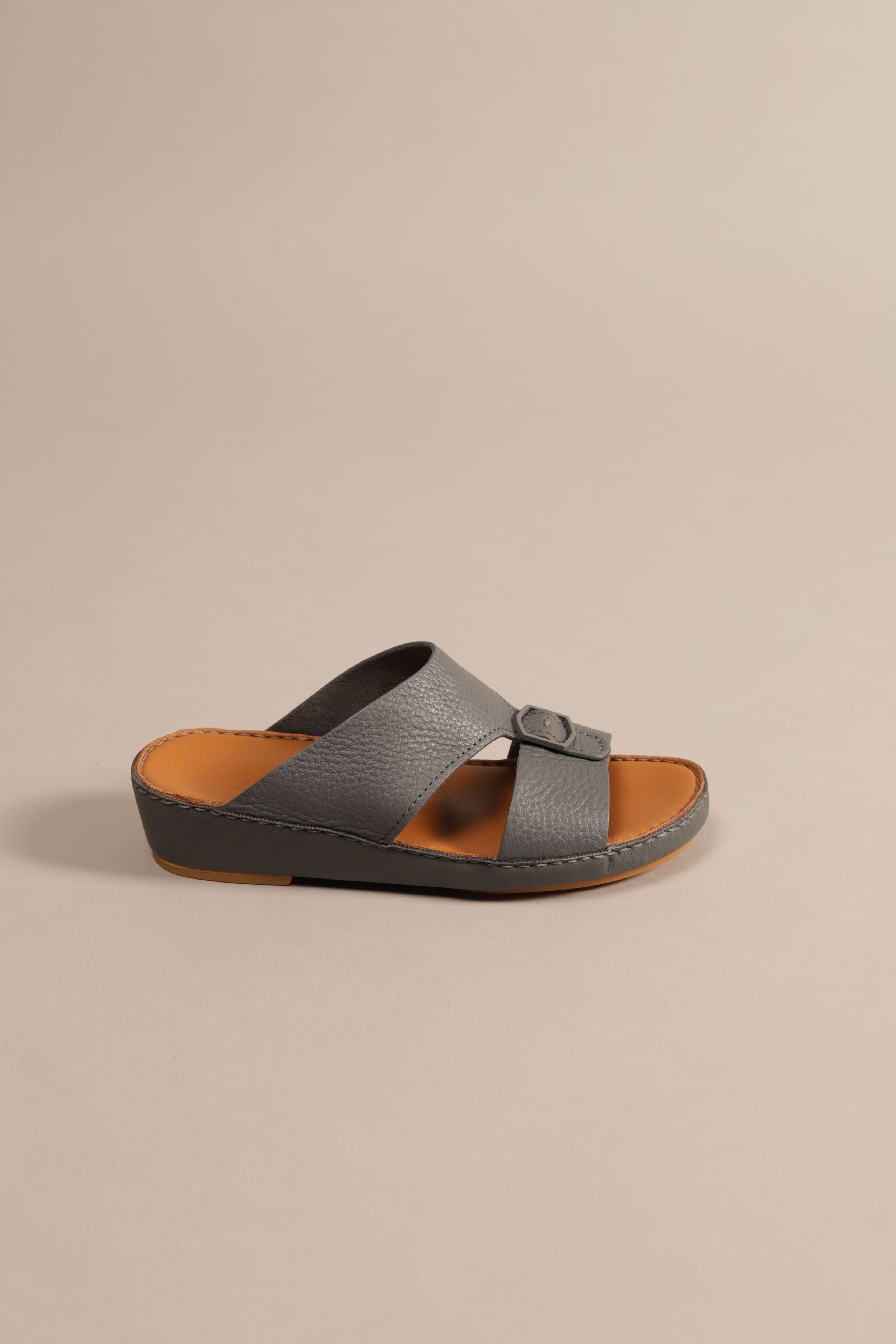 F 3263 Trotter Grey - Fares