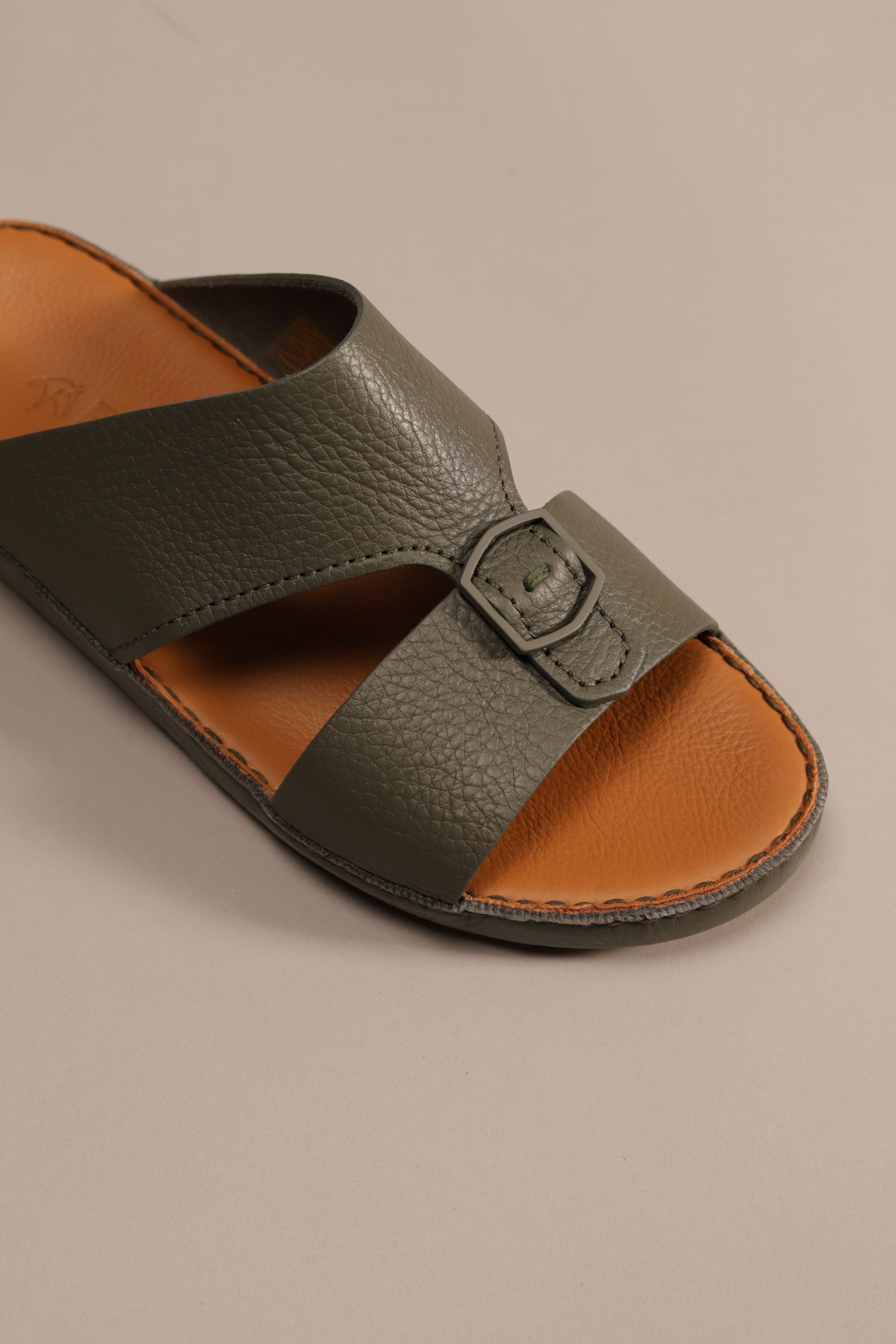 F 3263 Trotter Grigioliva - Fares
