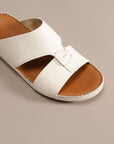 F 3263 Trotter White - Fares