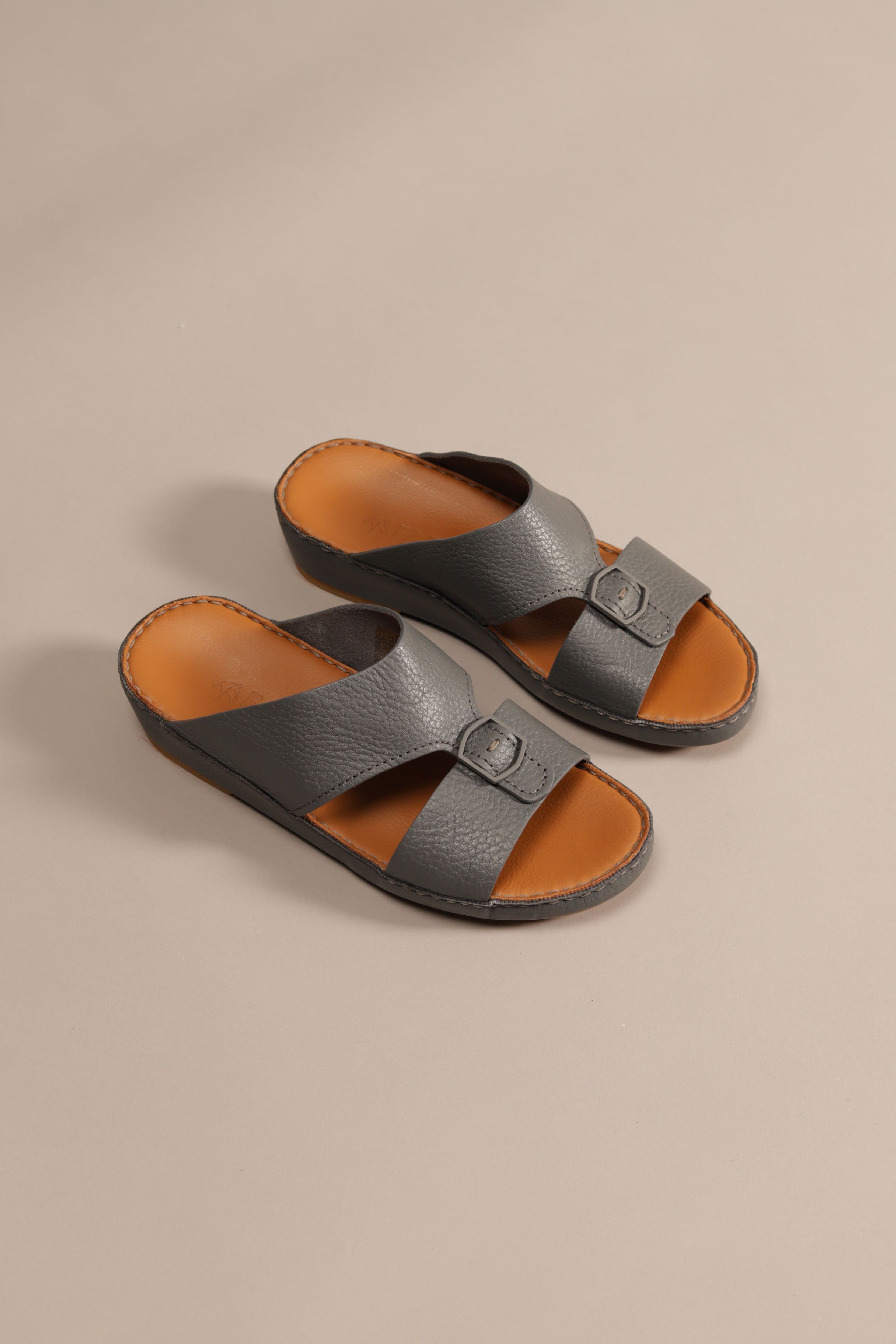 F 3263 Trotter Grey - Fares