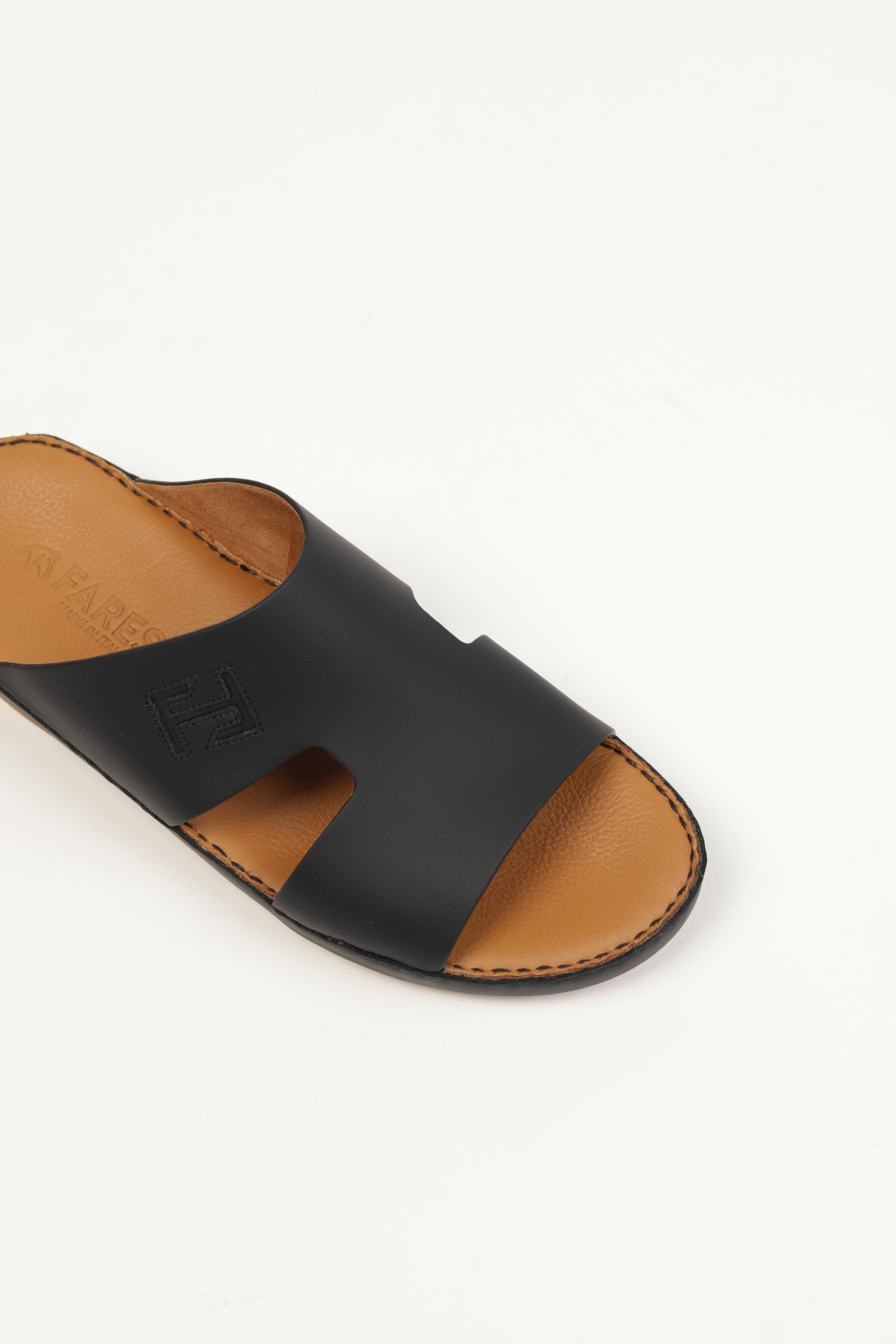 Premium Men's Sandals in UAE, expertly crafted in Italy from 100% natural leather.