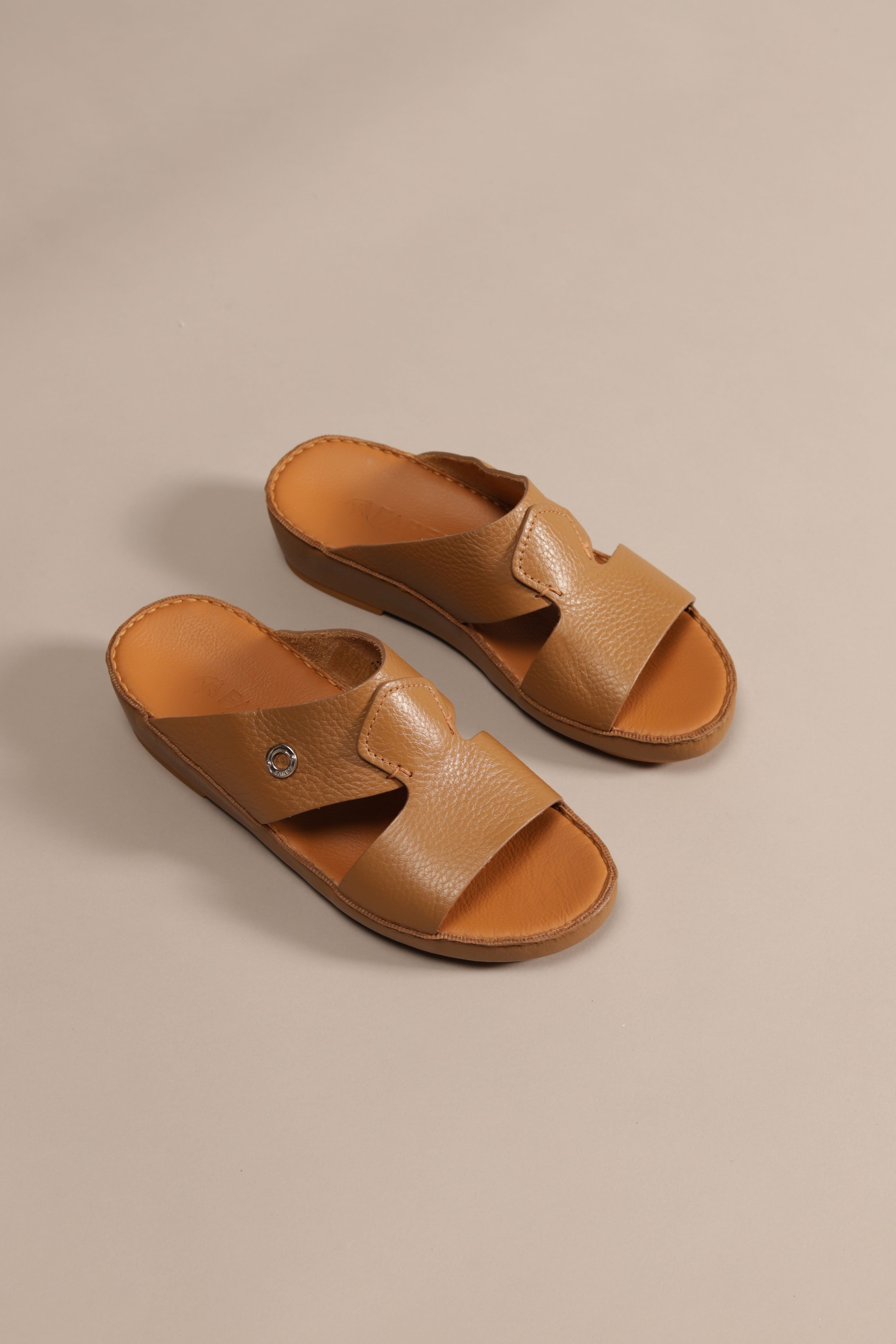 F 3190 Trotter Camel - Fares