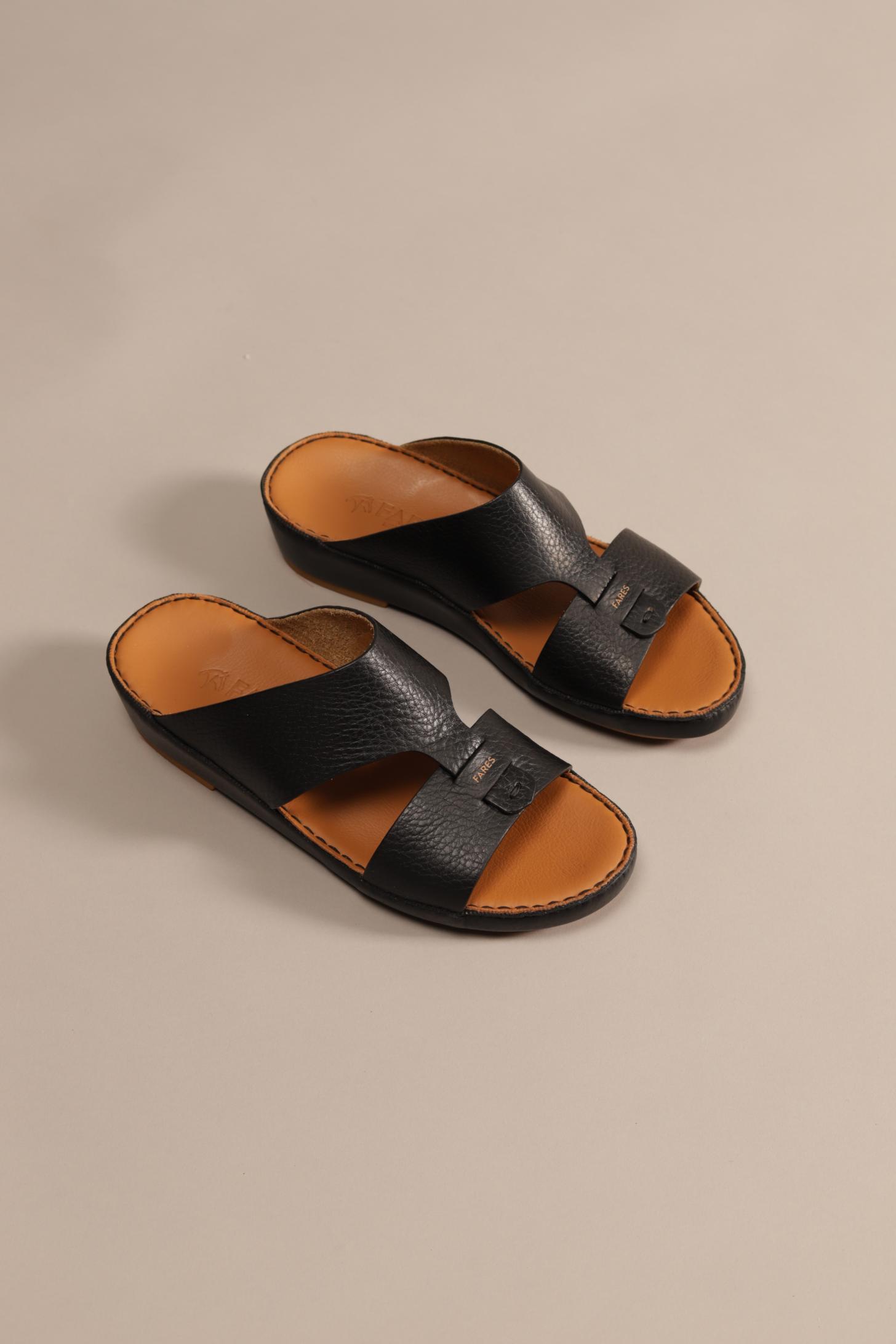 F 3275 Trotter Black - Fares