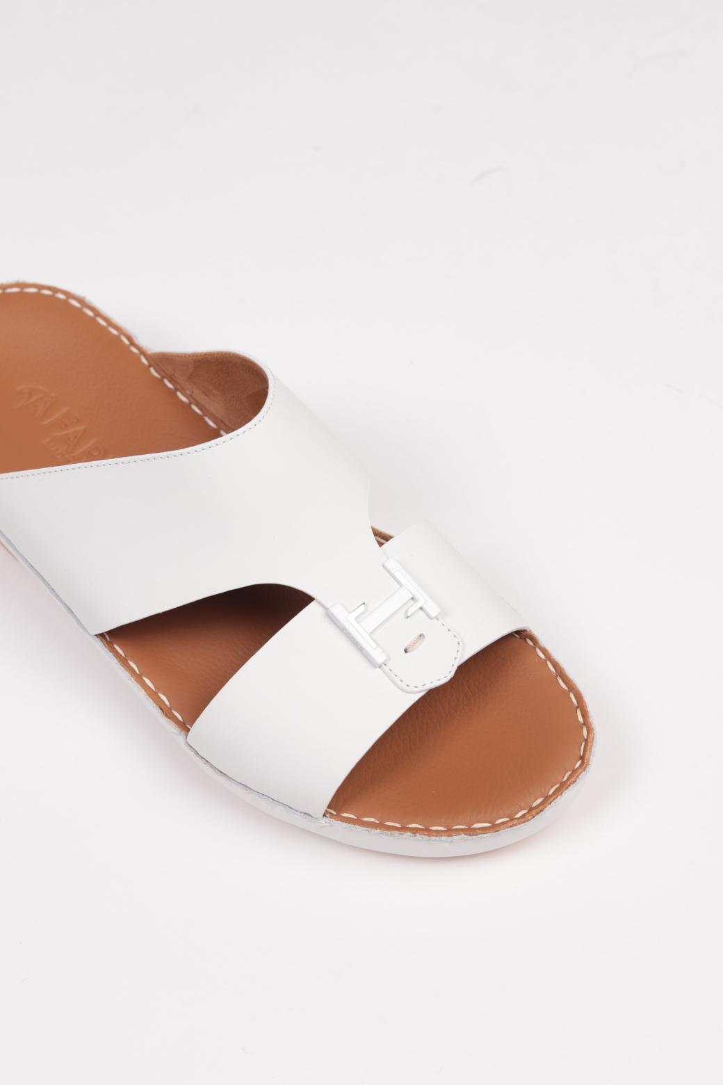 Premium Men's Sandals in UAE, expertly crafted in Italy from 100% natural leather.