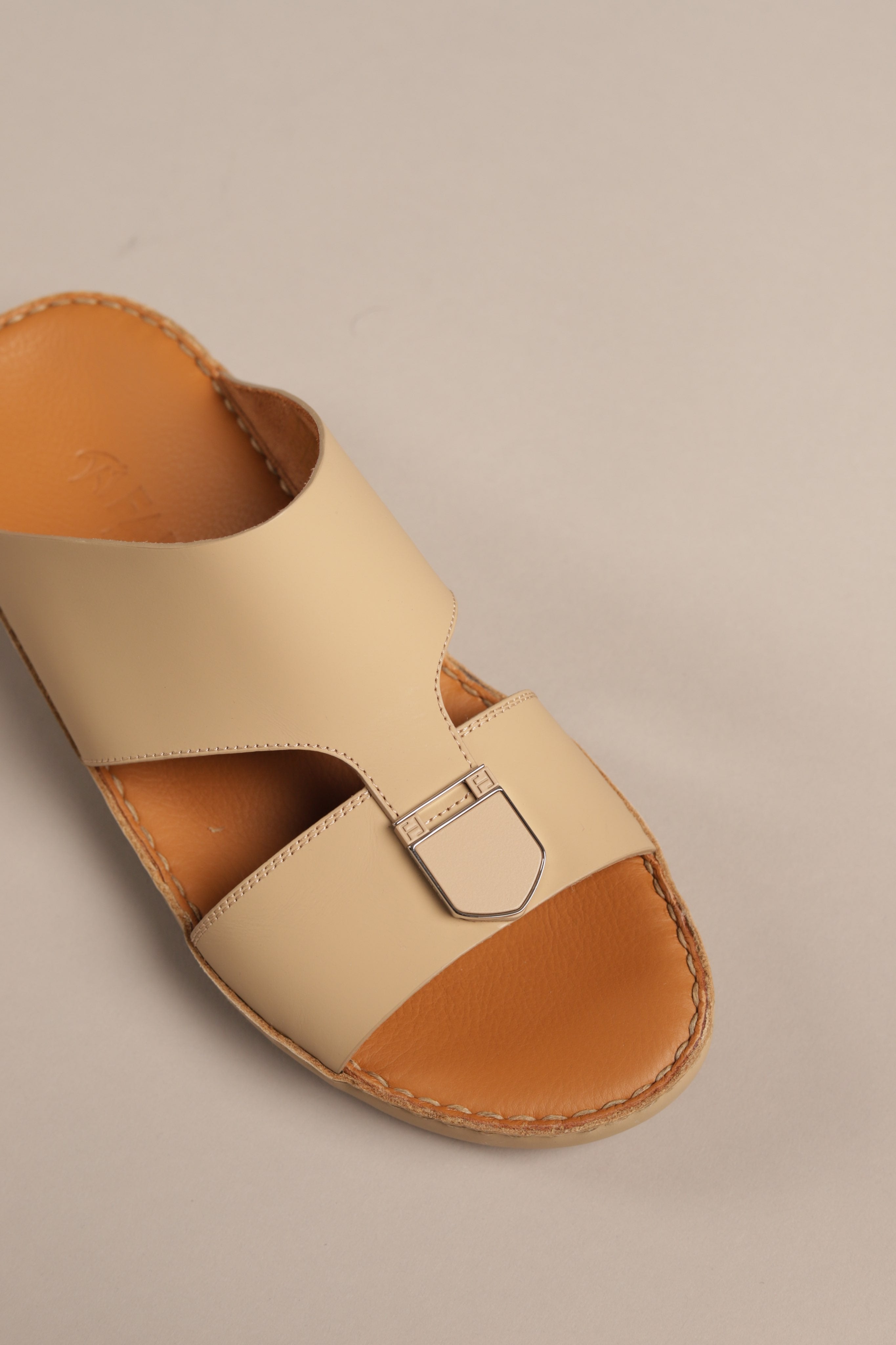 F 3268 Matt Cappuccino - Fares
