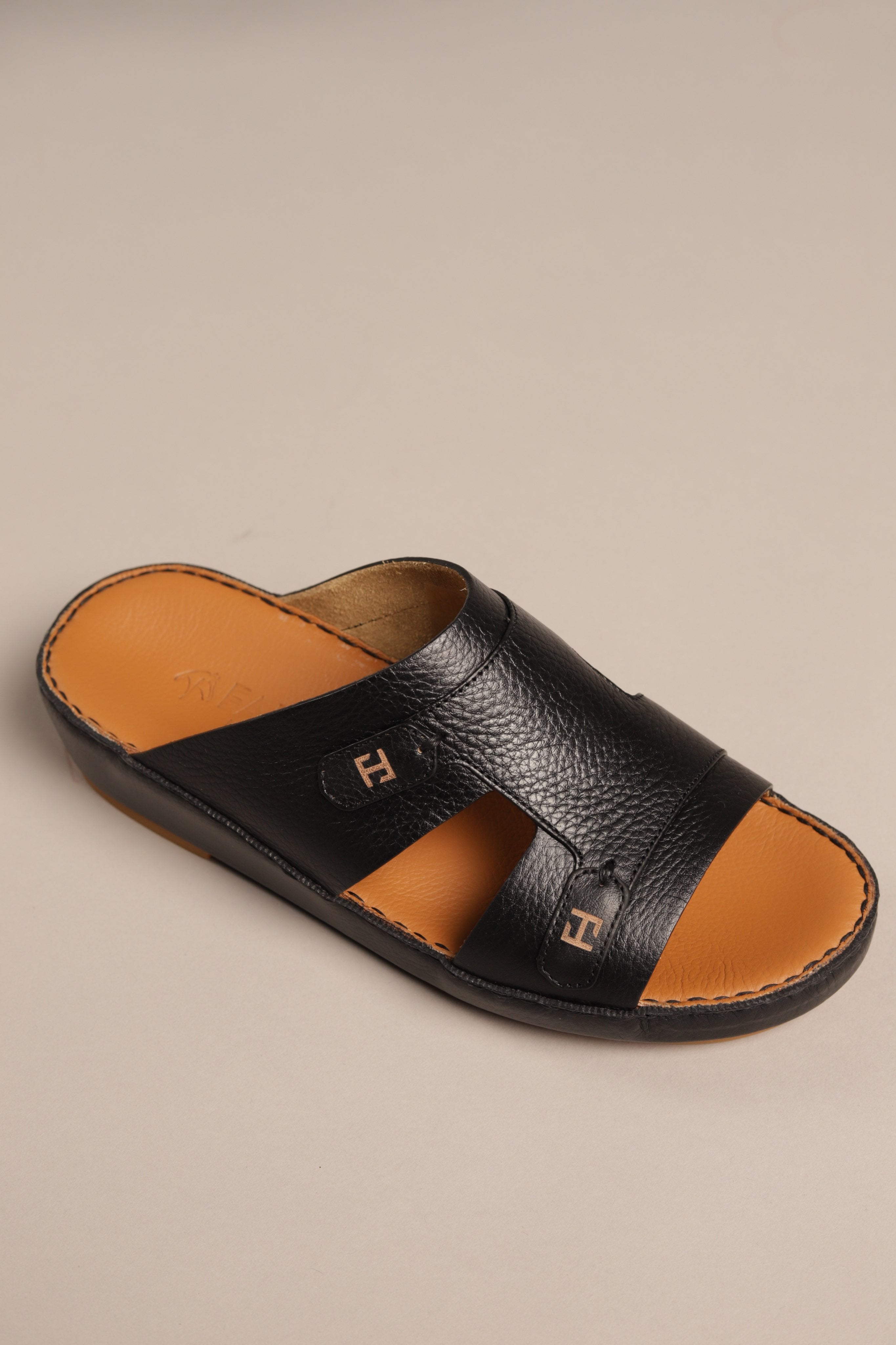 F 3277 Trotter FF Black - Fares